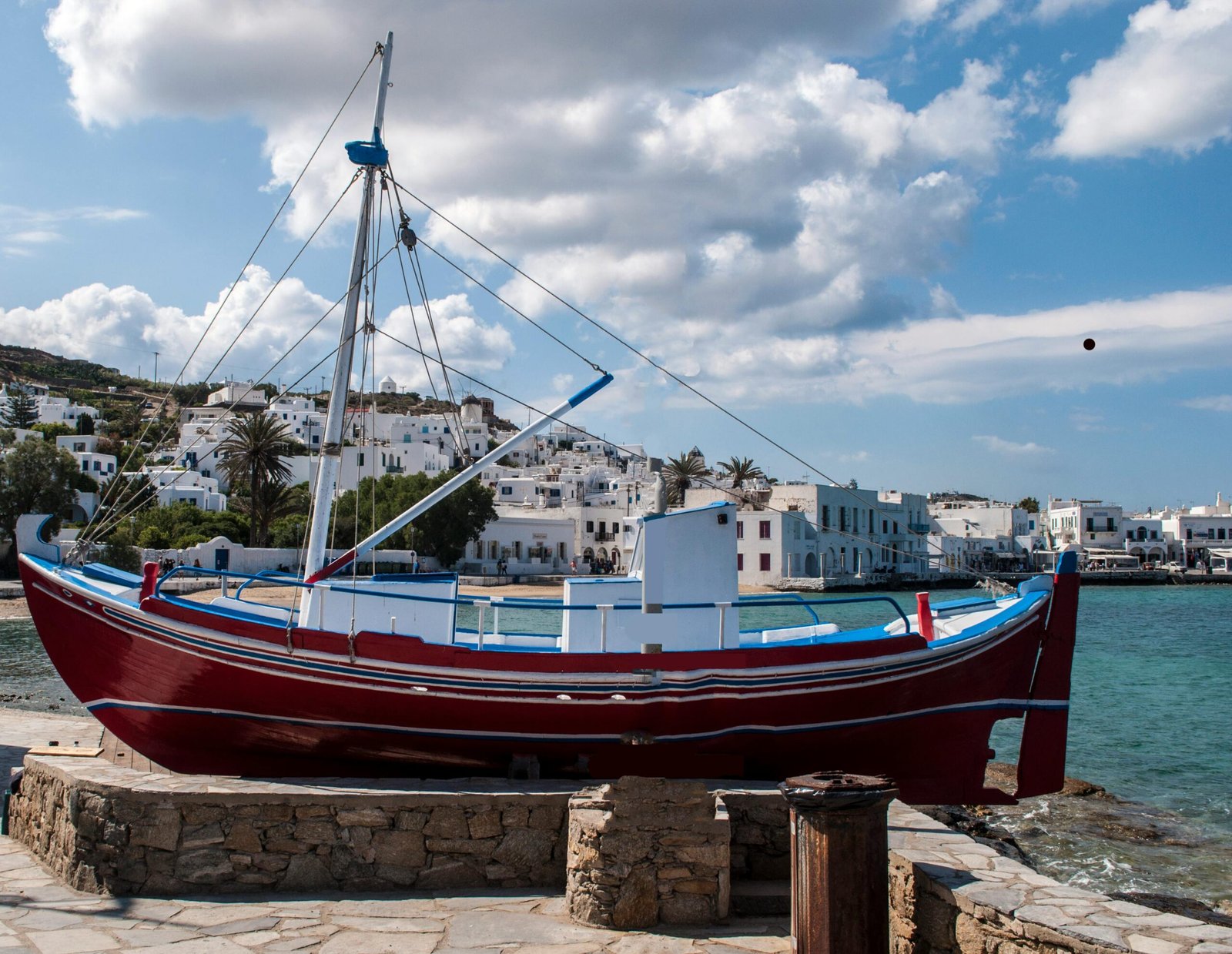 Mykonos & Paros — Mykonos vs Paros: The Split That Ch