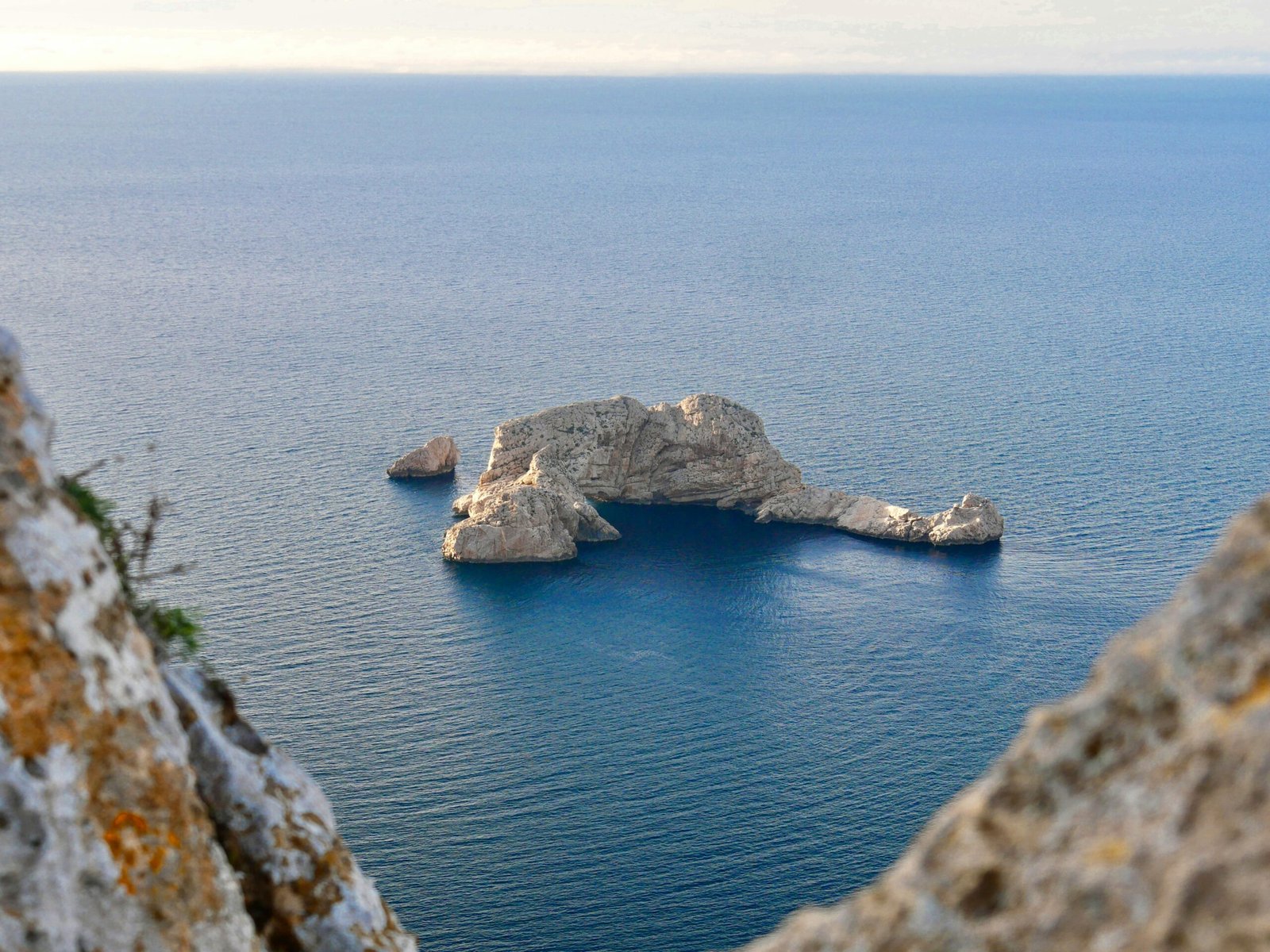 Milos & Naxos — Milos vs Naxos: The Choice That Cha